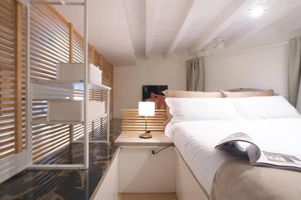 Modern Loft Just A Few Steps From Corso Como Milano
